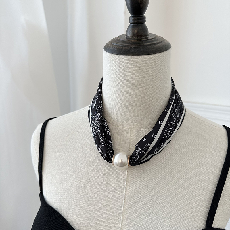 Bedruckter Seidenschal mit Mag – Face Scarf Mask Bewertung und Preis